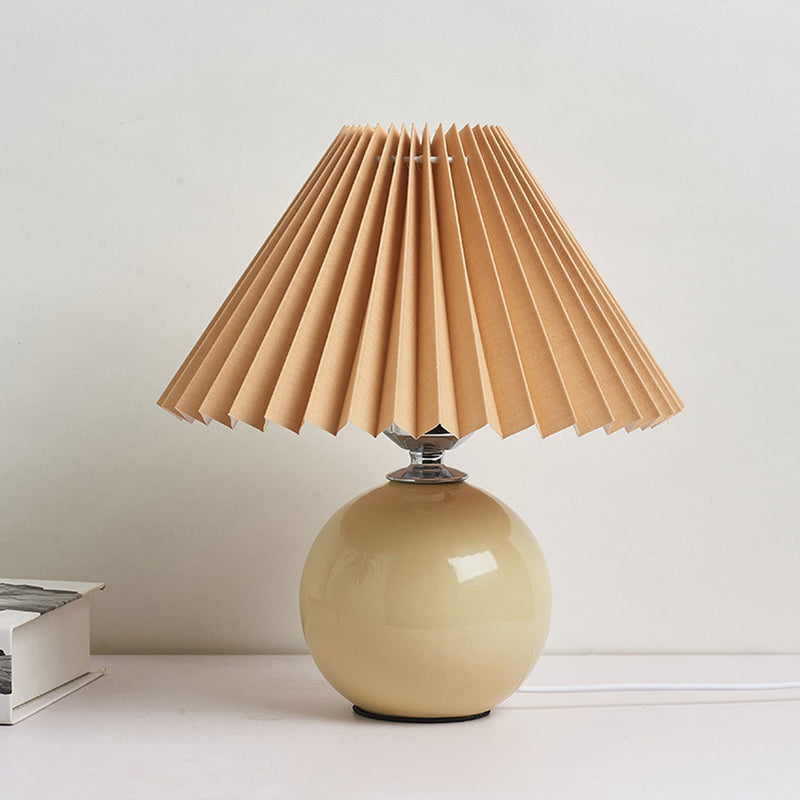 Nordic Minimalist Ceramic Pleated 1-Light Table Lamp