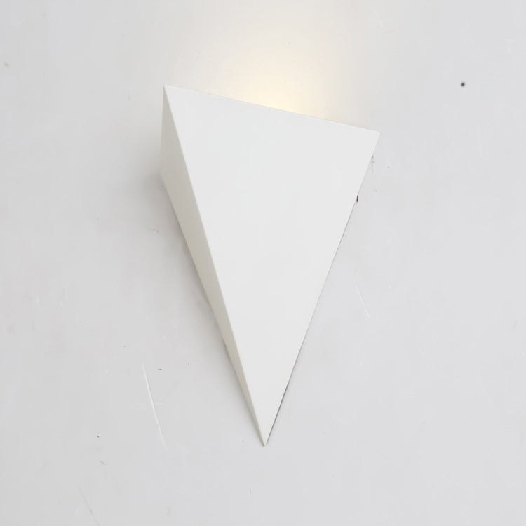 Industrielle Eisen-geometrische Dreieck-LED-kreative Wandleuchte-Lampe 