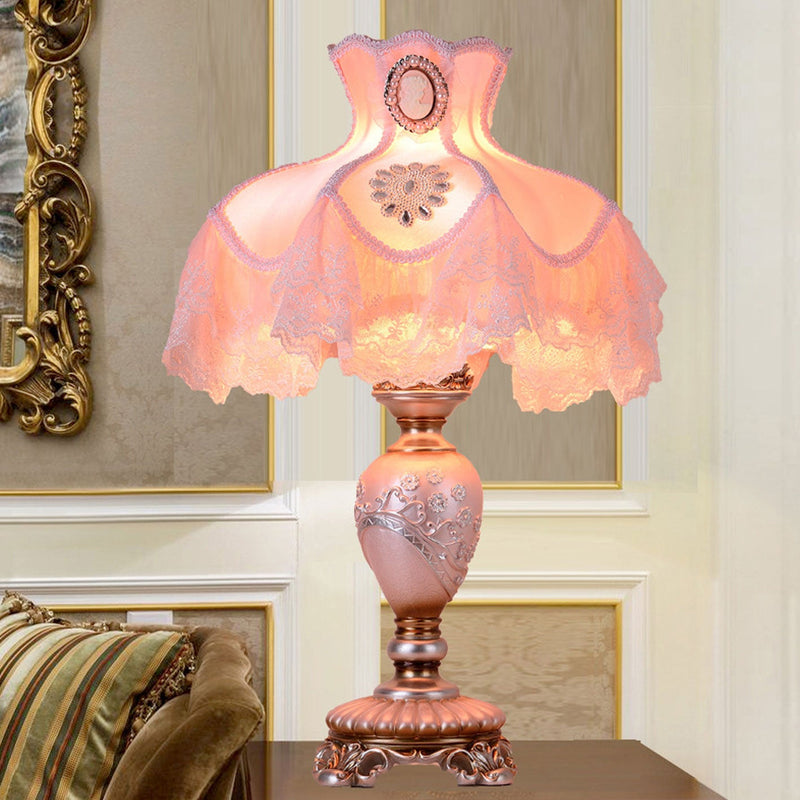 European-style Rustic Lace Resin 1-Light Table Lamp