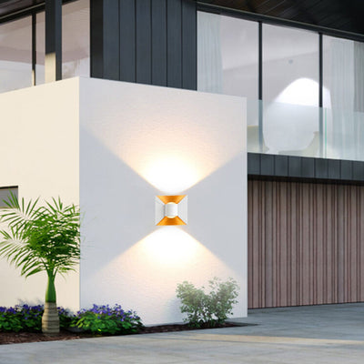 Applique murale de balcon extérieur moderne créative en aluminium à double tête carrée 