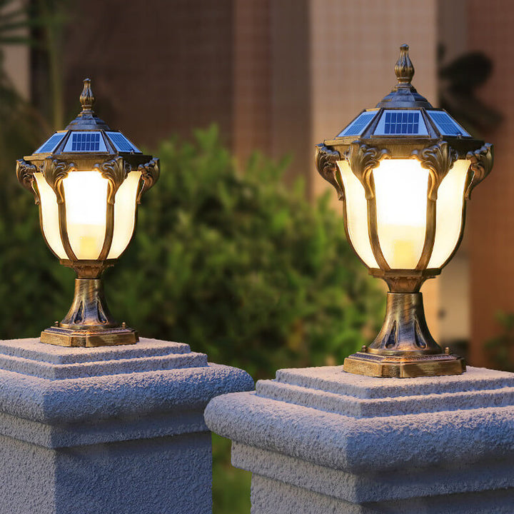 Lumière de colonne de paysage de jardin extérieur solaire étanche en verre et aluminium moulé sous pression rétro européen 