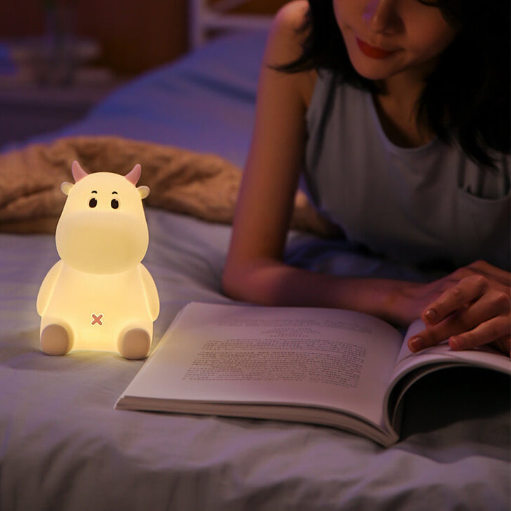Lámpara de mesa de noche con luz LED recargable USB de silicona en forma de vaca moderna y creativa 
