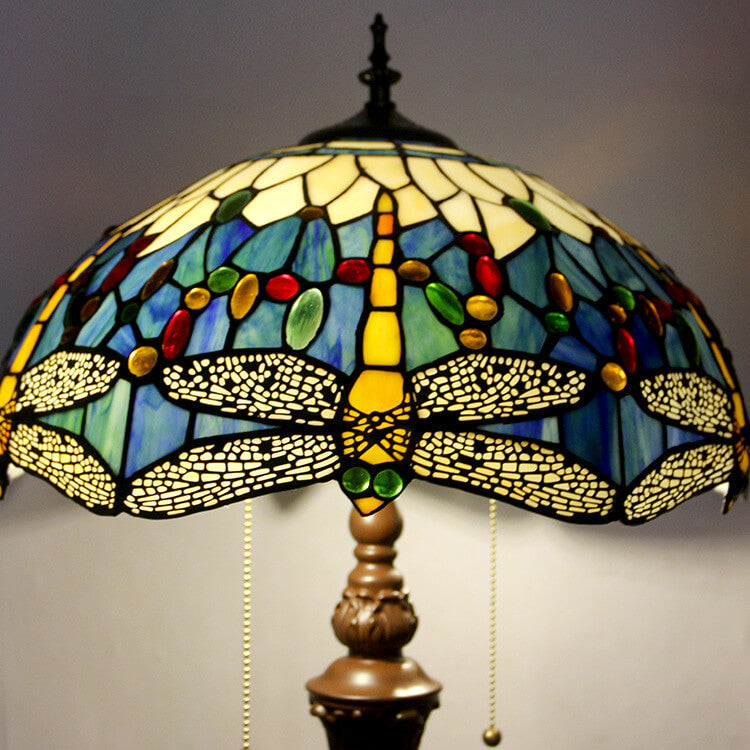 Europäische Vintage Tiffany Dragonfly Glas Harz 2-Licht Stehlampe 