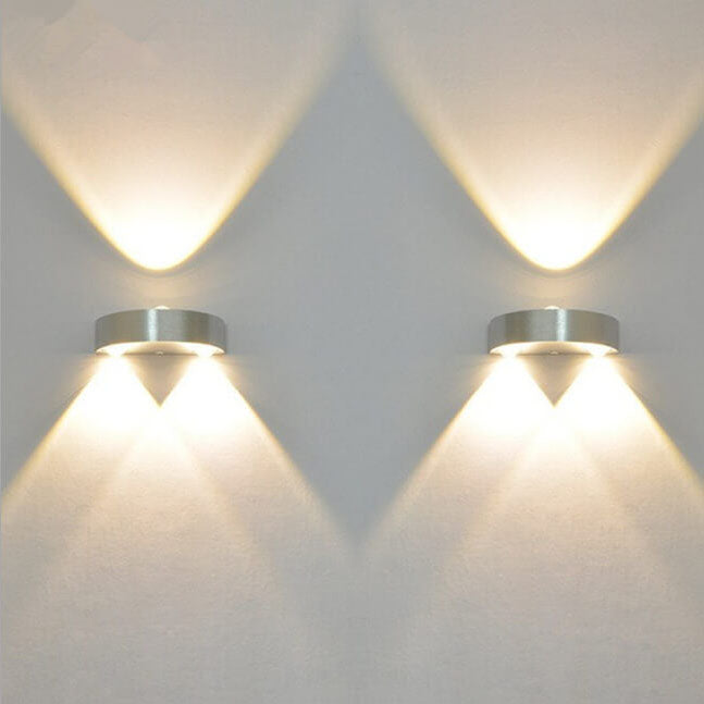 Moderne kreative halbrunde LED-Wandleuchte aus massivem Silber für den Innen- und Außenbereich 