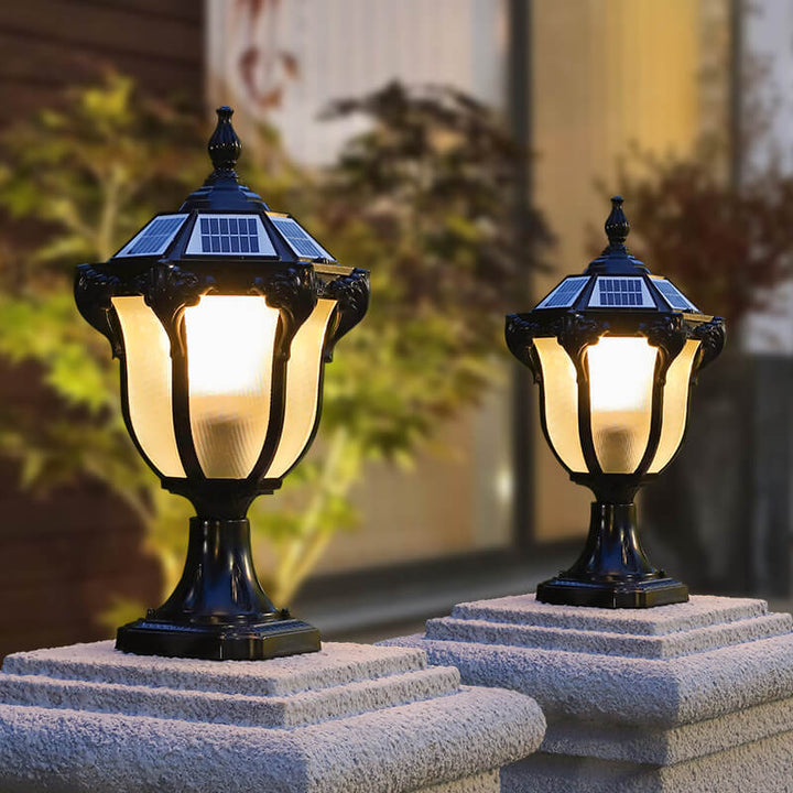Lumière de colonne de paysage de jardin extérieur solaire étanche en verre et aluminium moulé sous pression rétro européen 