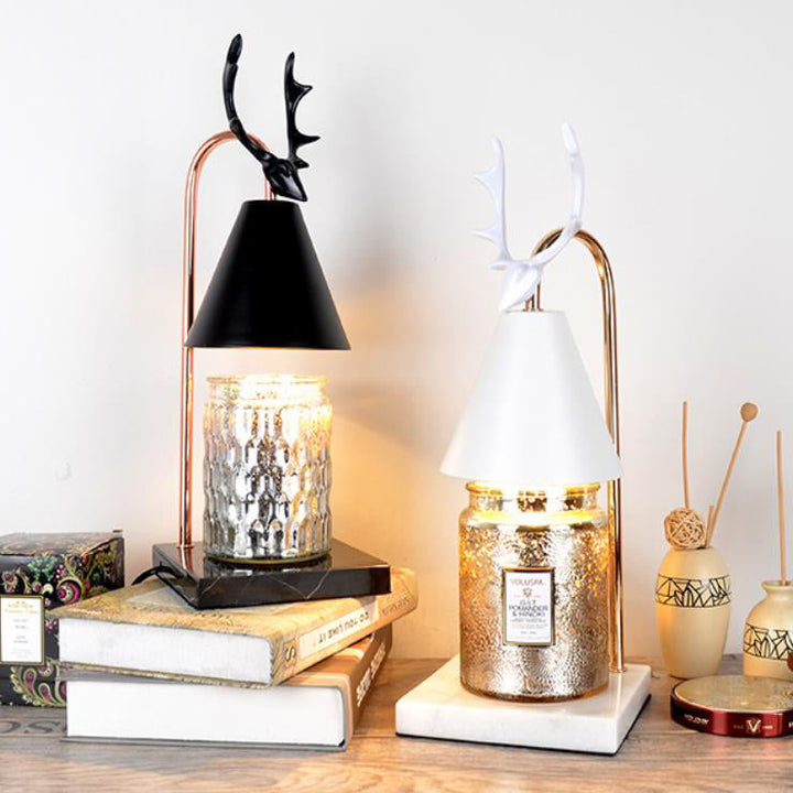Modern Light Luxury Antler Pure Black White Iron Oak 1-Licht-Tischlampe aus schmelzendem Wachs