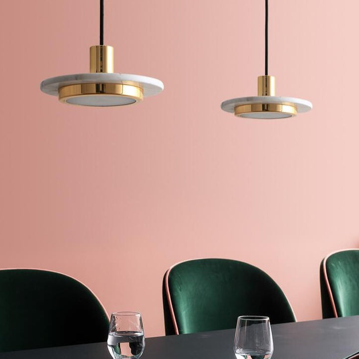Lámpara colgante LED moderna de lujo con disco redondo de mármol para sala de estar 