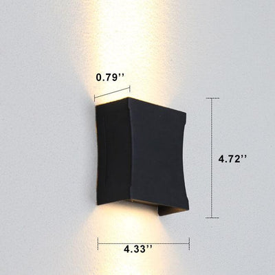 Applique murale extérieure étanche en aluminium carré moderne à LED 