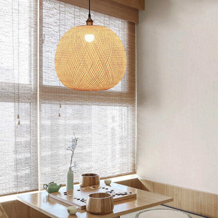 Lámpara colgante japonesa de 1 luz beige con bola redonda de tejido de bambú 