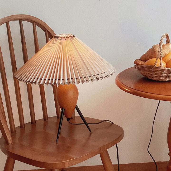 Vintage Bucket Plissee 1-Licht Stehende Tischlampe 