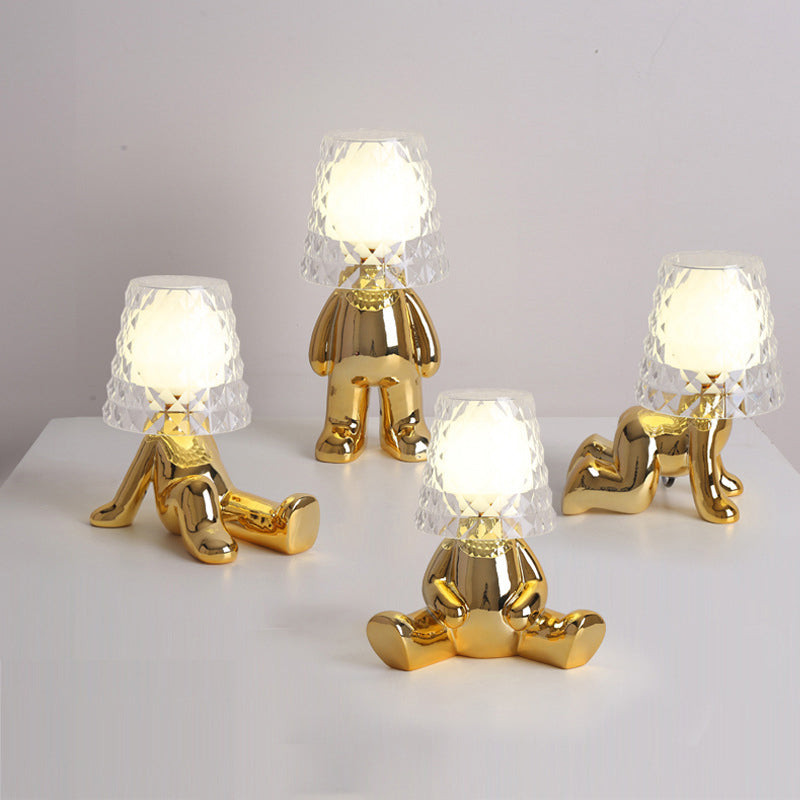 Zeitgenössische nordische Acryl-Lampenschirm Elektroplattierung Goldener Mann 1-Licht Tischlampe 
