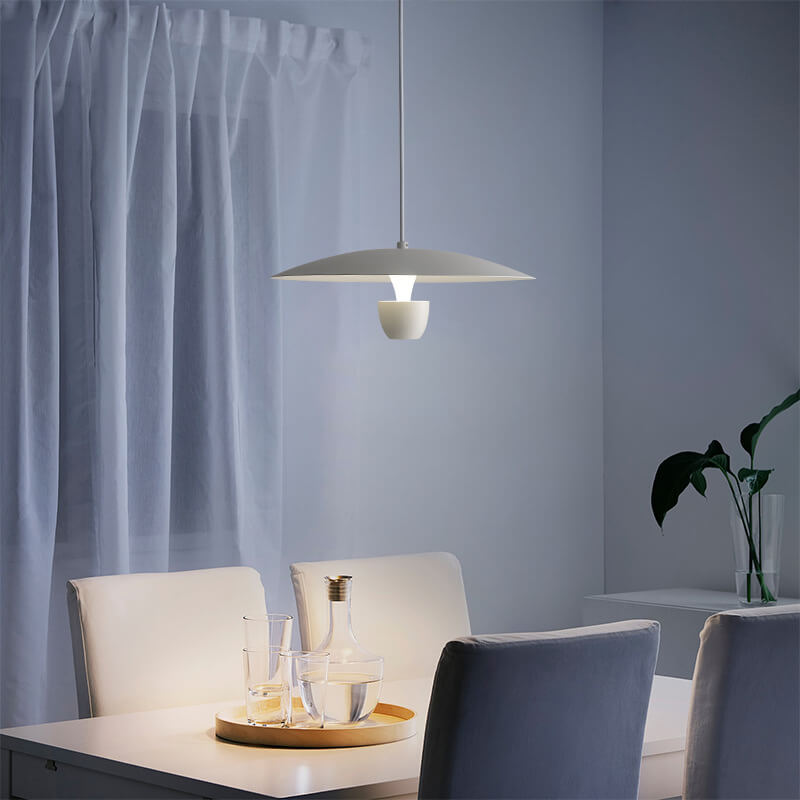 Lampe suspendue LED à 1 lumière en métal, soucoupe volante créative moderne et nordique 
