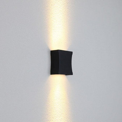 Modern Square Aluminum LED Outdoor Waterproof Wall Light