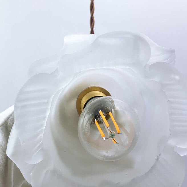 Moderne 1-flammige Messing-Pendelleuchte aus Blütenglas 