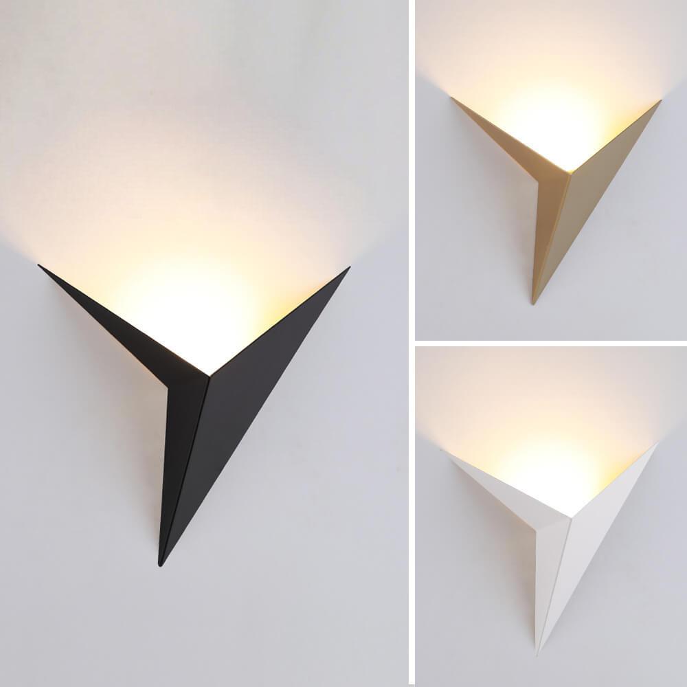 Moderne Metallgeformte Dreieck 1-Licht LED Wandleuchte Lampen 