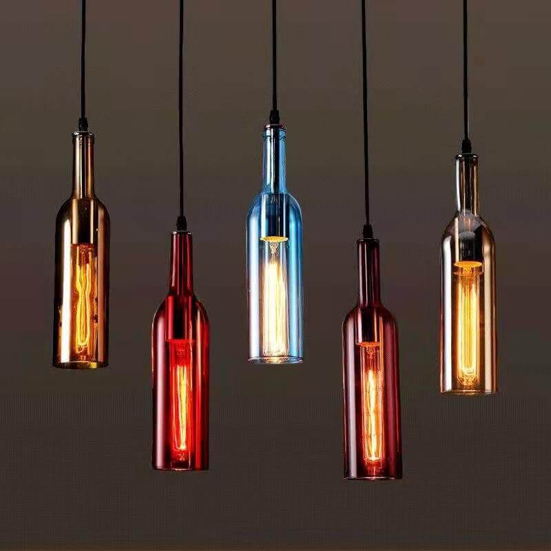 Candelabros de 5 luces con botellas de vino coloridas retro 