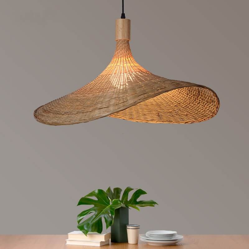 Lustre suspendu chapeau de paille 1 lumière en bambou tissé 