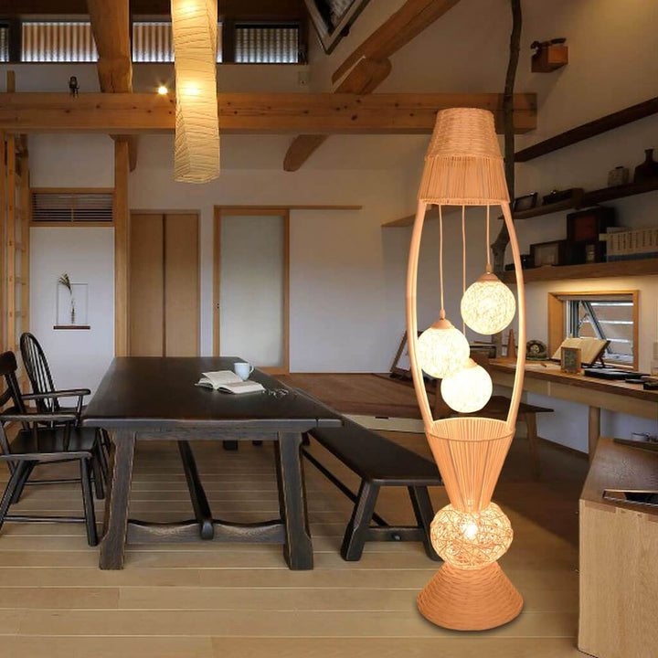 Moderne Rattan-Fischform 4-Licht mit innerem Kugelschirm Stehende Stehlampen 