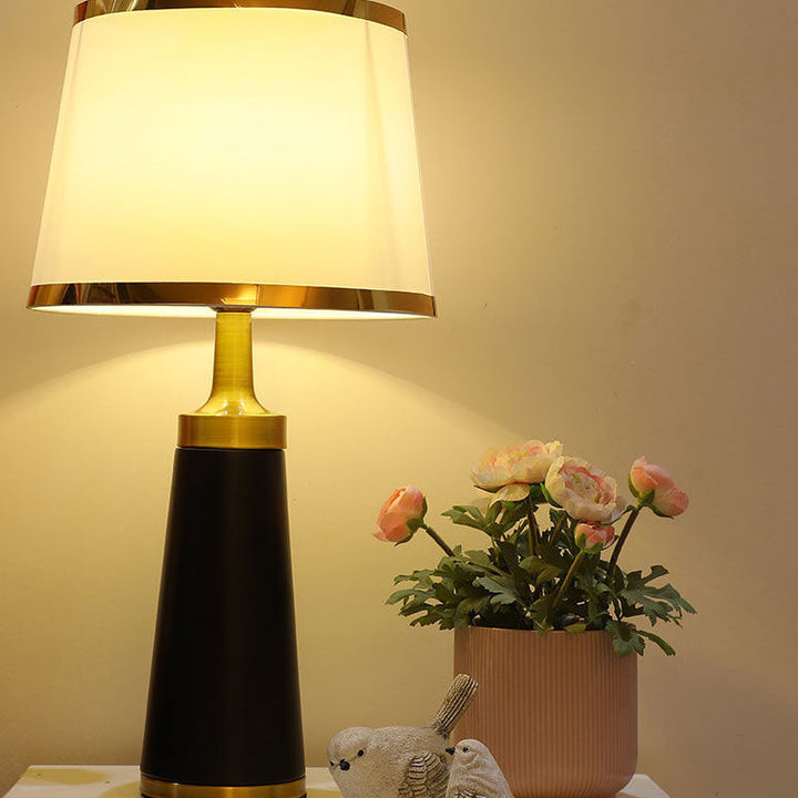 Lámpara de mesa táctil con regulador de intensidad Nordic Fabric Column 1-Light 