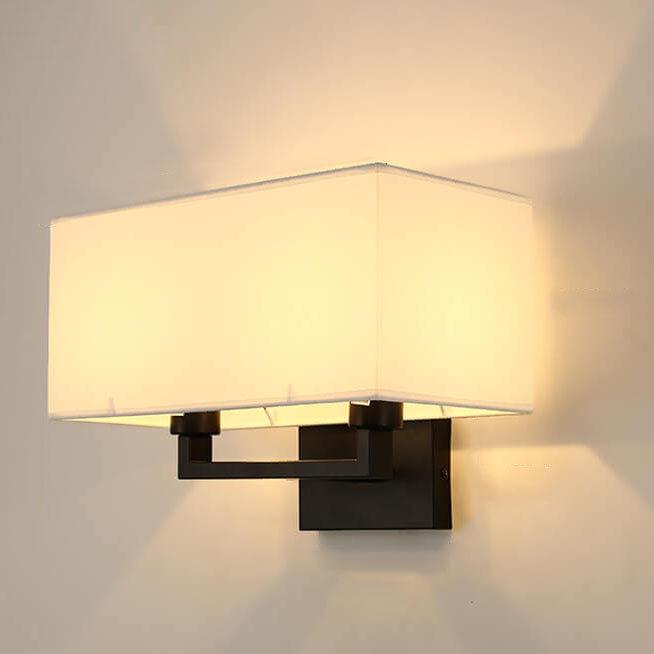 Moderne minimalistische einfarbige rechteckige Eisenstoff-Wandleuchte mit 1 Licht 