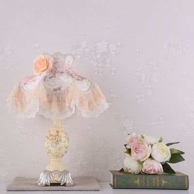 Traditional French Floral Lace Vase Base Resin Fabric 1-Light Table Lamp For Bedroom