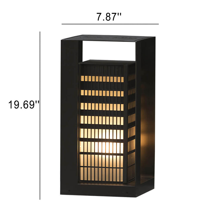 Lámpara de piso para patio de césped LED al aire libre de forma cuadrada de metal solar 