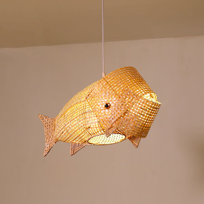Lámpara colgante de 1 luz con forma de pez de tejido de bambú retro chino 