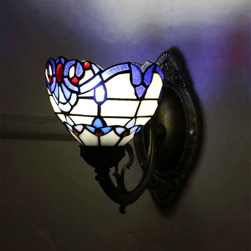Traditional Tiffany Baroque Stained Glass Iron Round Bowl 1-Light Wall Sconce Lamp for Living Room