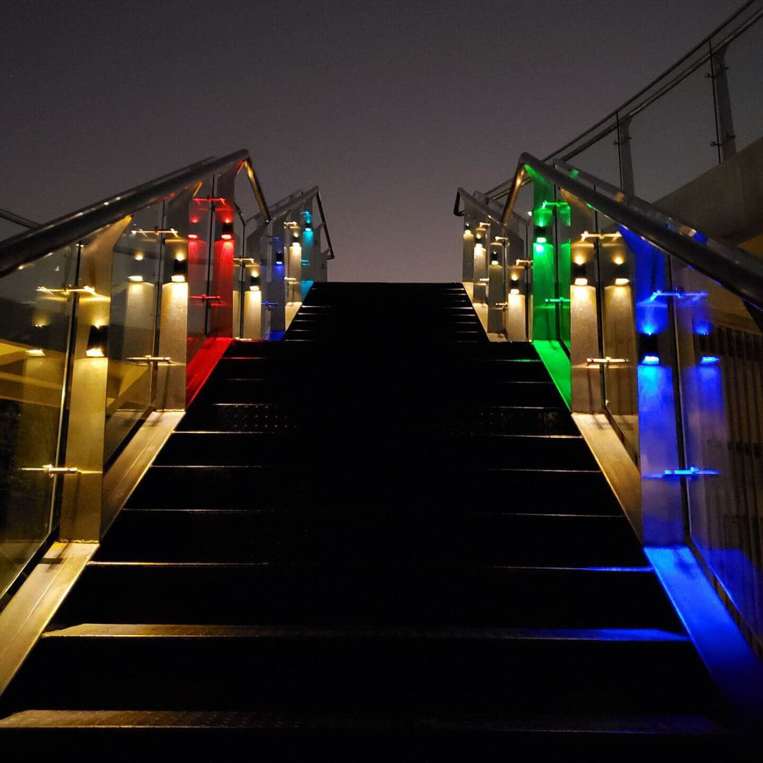 Einfache Trapez-Solar-RGB-Patio-LED-Wandleuchte für den Außenbereich