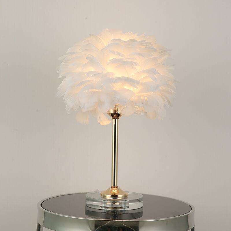 Lampe de table moderne à 1 lumière avec base en cristal et plumes 