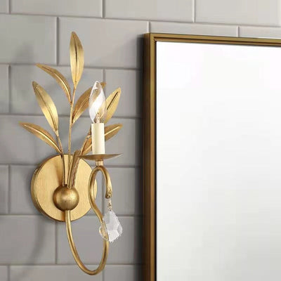 European Light Luxury Vintage Leaf Eisen 1-Licht-Wandleuchte 