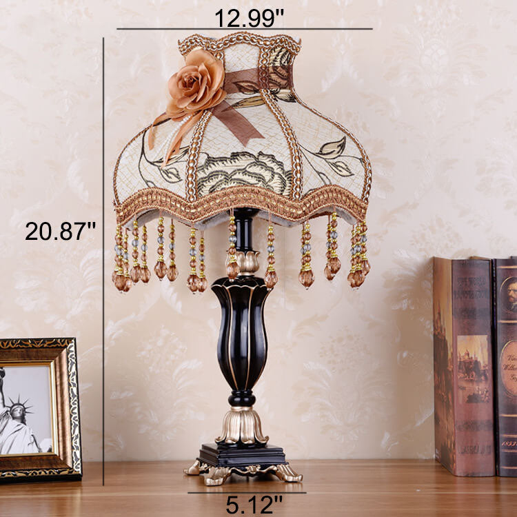 Modern European-style Fabric Petal-shaped 1-Light Table Lamp