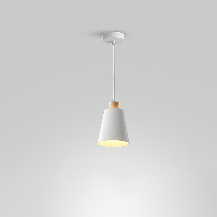 Zeitgenössischer skandinavischer runder trapezförmiger Vogel-Holz-Eisen-1/3-Licht-Insel-Licht-Kronleuchter für Esszimmer 