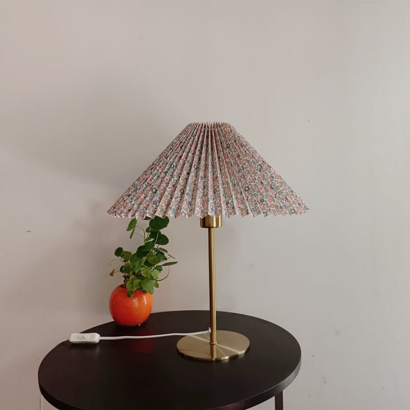 Retro Nostalgic Pleated Cloth Cover Umbrella Design 1-Light Table Lamp