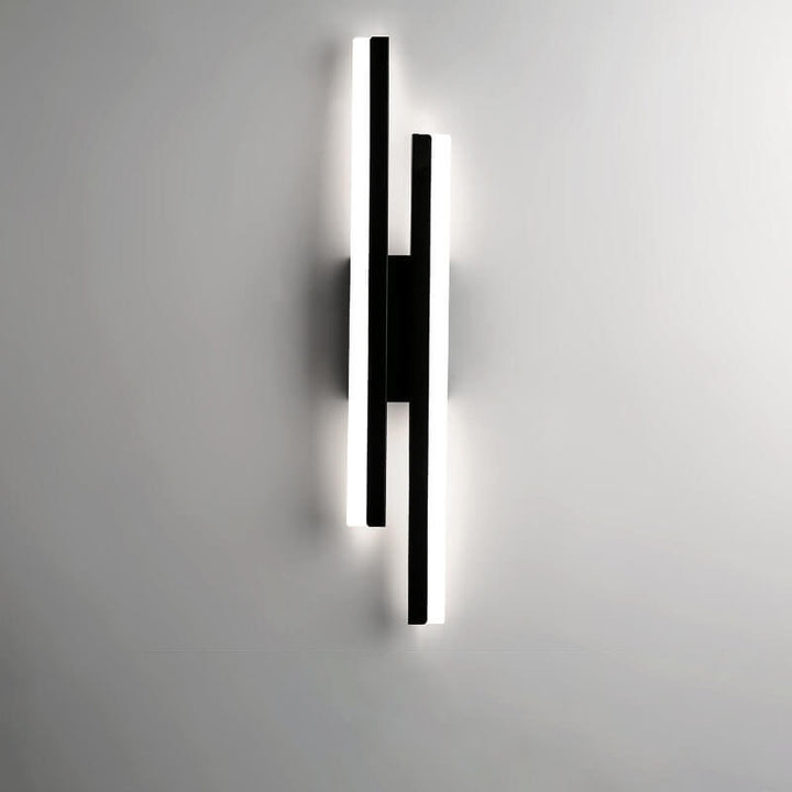 Moderne minimalistische Linien LED-Wandleuchte aus Eisen-Acryl 