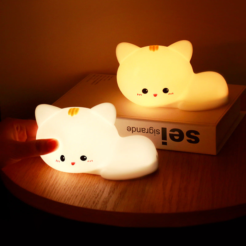 Modern Creative Cat Silicone Pat Remote Control LED Night Light Table Lamp