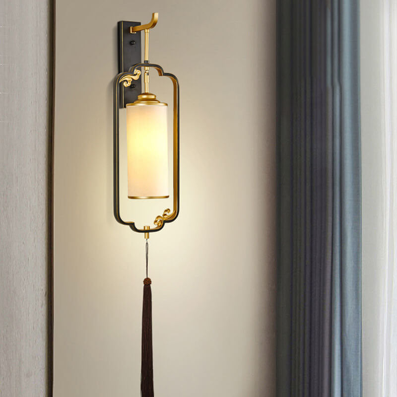 Traditionelle 1-flammige Wandleuchte aus chinesischem Kupfer, Eisen und Glas in Säulenform für das Wohnzimmer 