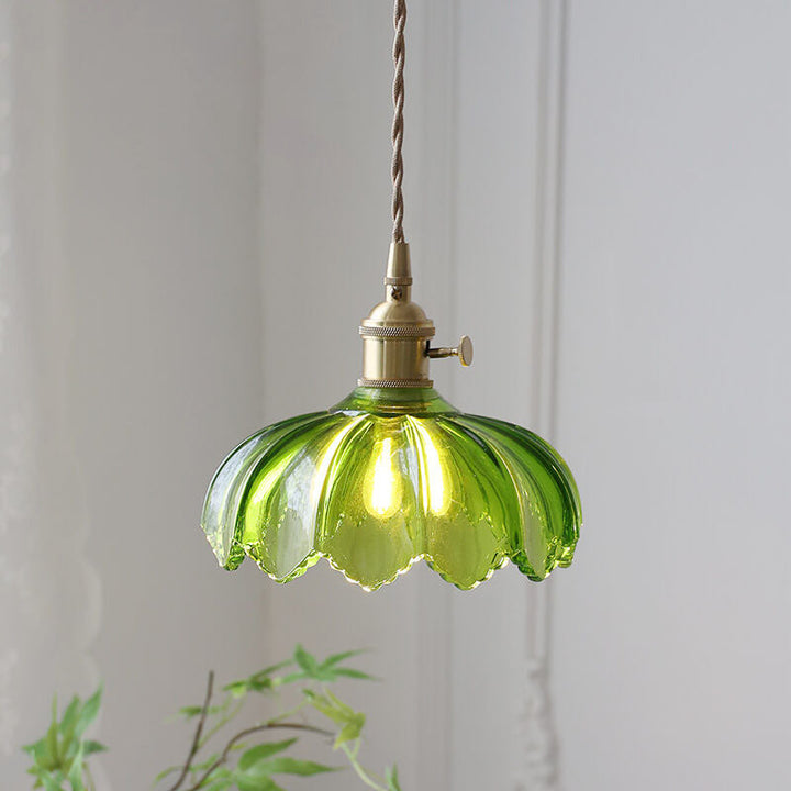 Lustre suspendu en laiton moderne rustique avec une fleur en verre à 1 lumière 