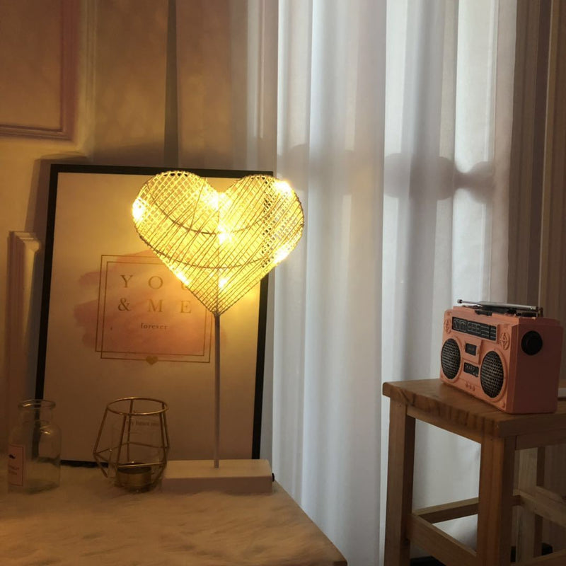 Modern Creative Pattern Rattan Weaving LED Night Light Table Lamp
