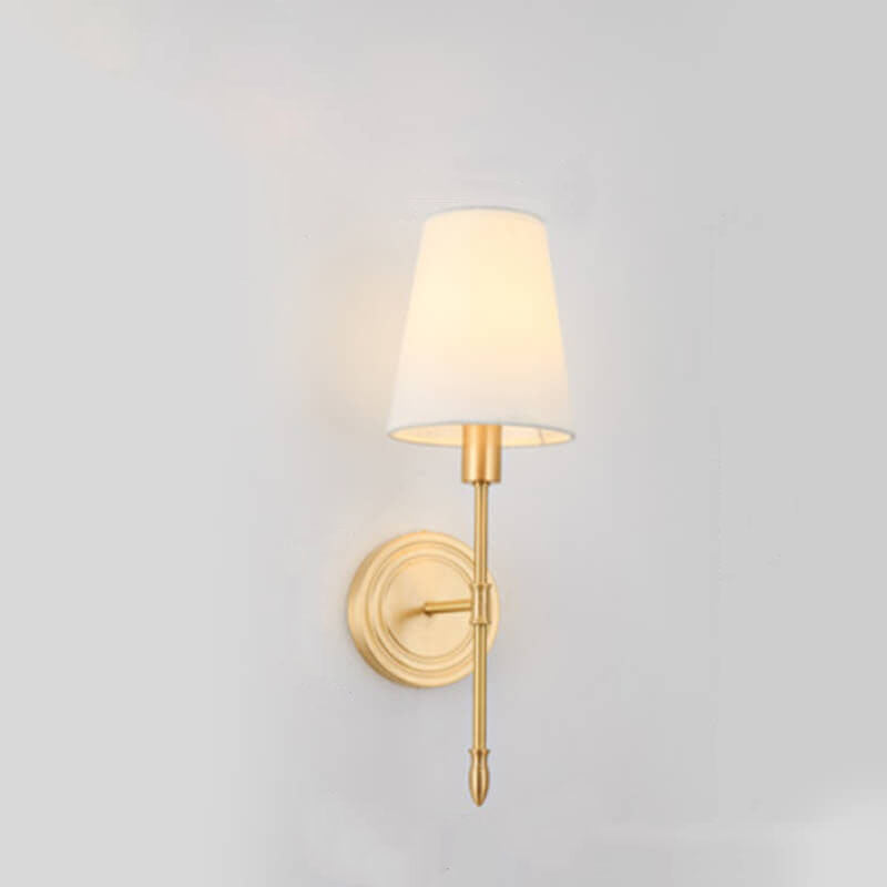 Moderne minimalistische Wandleuchte aus Messing, Stoff, Glas, gerader Arm, 1/2 Licht 