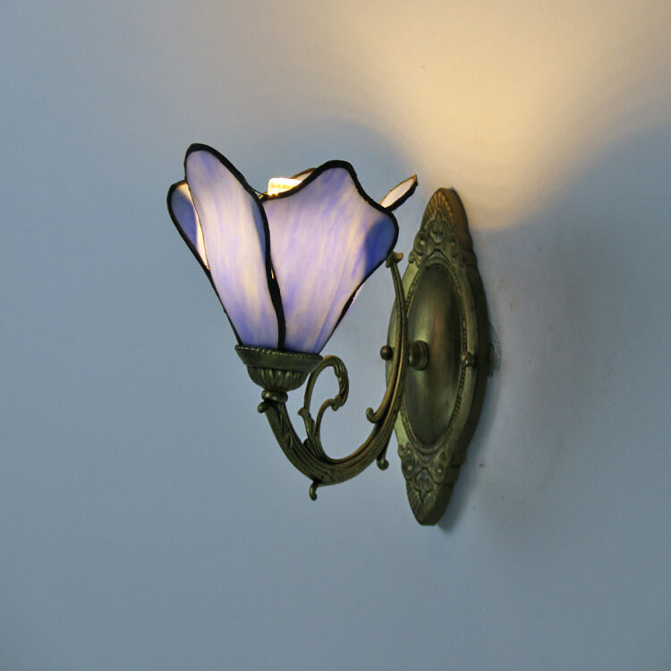 Vintage Tiffany Petals Stained Glass 1-Light Wall Sconce Lamp