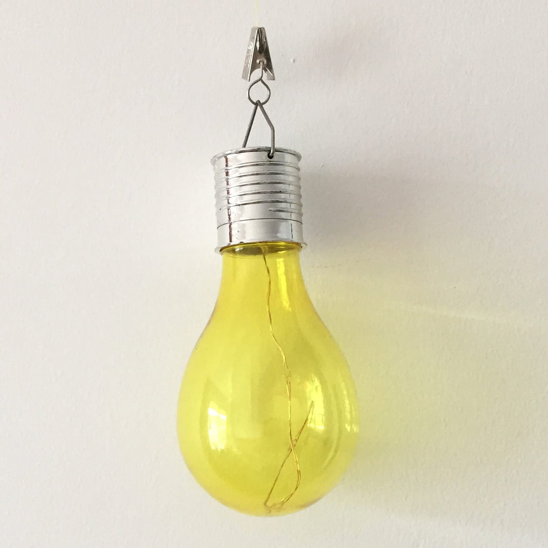 Ampoules de couleur créatives en plastique LED solaire de jardin suspendue 
