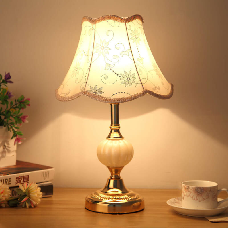 Nordic Vintage Floral Glass Fabric 1-Light Table Lamp