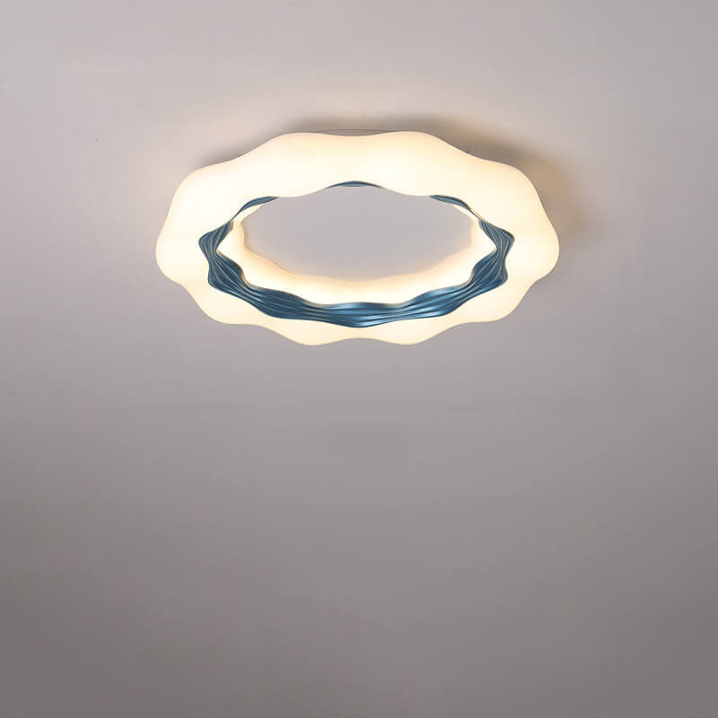 Moderne, minimalistische, runde LED-Deckenleuchte mit Farbwelle 