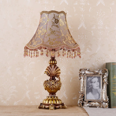Europäische Vintage Stoff Quaste Harz Court 1-Licht Tischlampe 