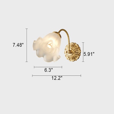 Applique murale Nordic Full Brass Glass Flower à 1 lumière 