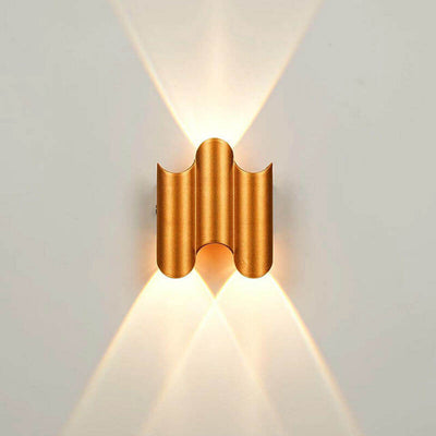 مصباح حائط مقاوم للماء LED بتصميم عمود منحني بسيط وإبداعي للاستخدام الخارجي 