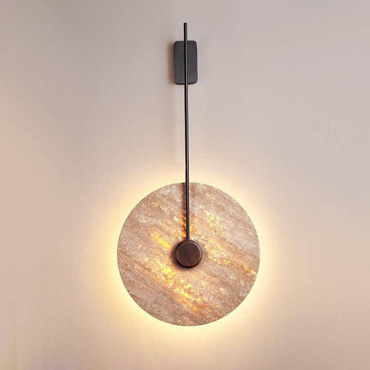 Skandinavische moderne minimalistische runde Eisen-Gelbe Travertin-LED-Wandleuchte 