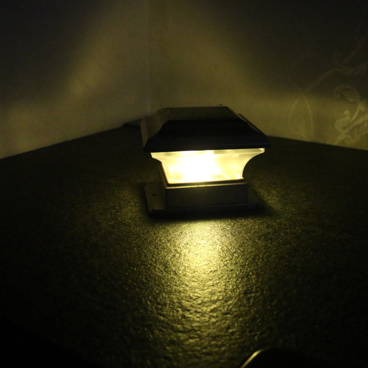 Luz solar moderna y minimalista de plástico para remate de columna, con control inteligente de luz, decorativa para vallas y paisajismo exterior 