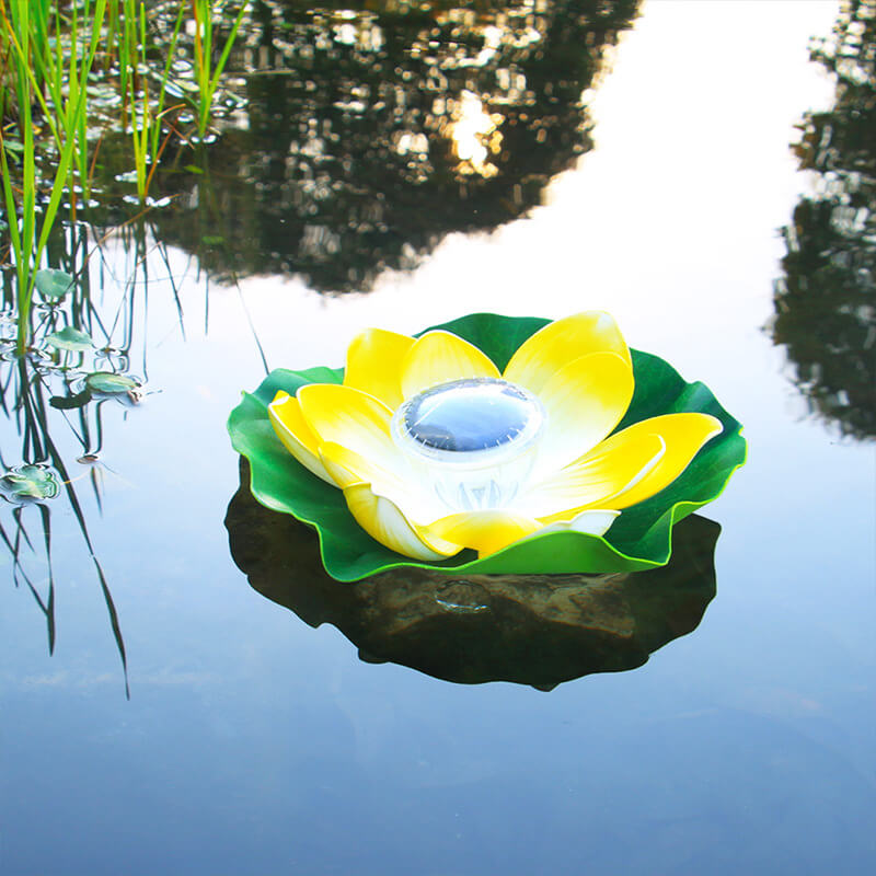 Creative Lotus Flower Wasserdichtes Solar-LED-Patio-Teich-Wasser-Schwimmlicht im Freien 